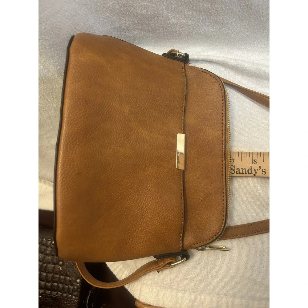 Small Crossbody Purse Camel Color Front Magnetic Pocket Zip Inside Pocket Strap